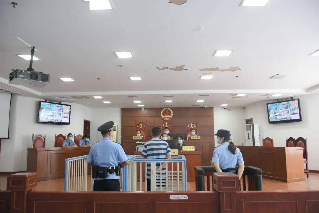 深圳找刑事律師,刑事案件律師,刑事辯護(hù)律師,刑事律師咨詢,找刑事辯護(hù)律師